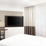 Hilton Hotel 4*