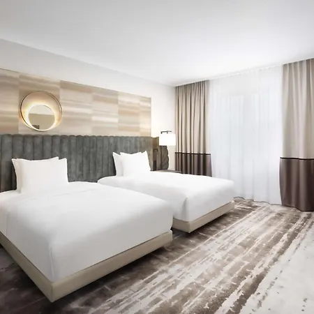 Hilton Hotel 4*
