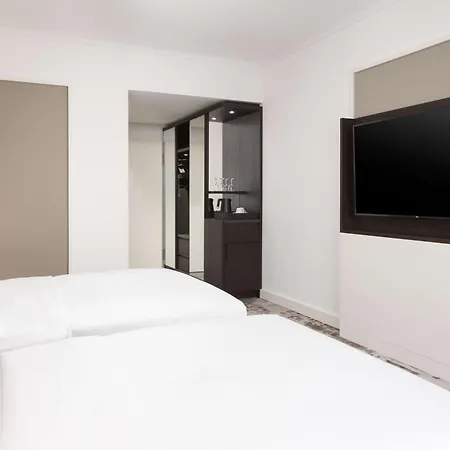 Hilton 4*