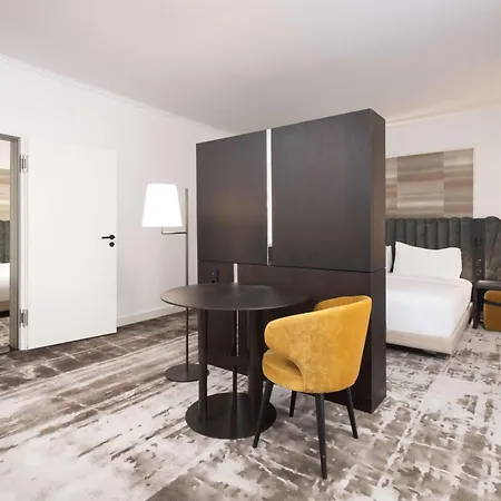 Hilton 4* היידלברג