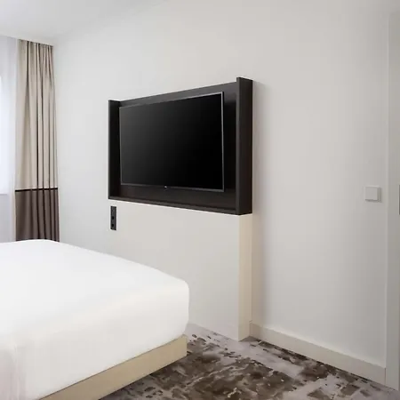 Hilton Hotel 4*