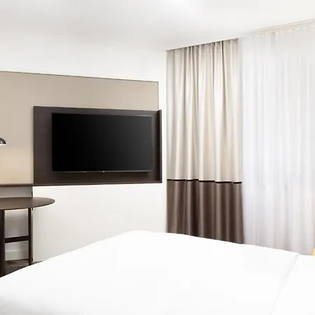 Hilton Hotel 4*