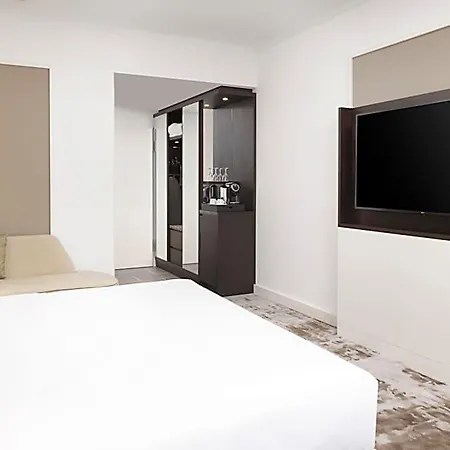Hilton 4*